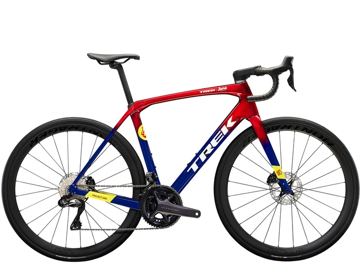 Rower szosowy Trek Domane SLR 7 Gen 4 2023 red